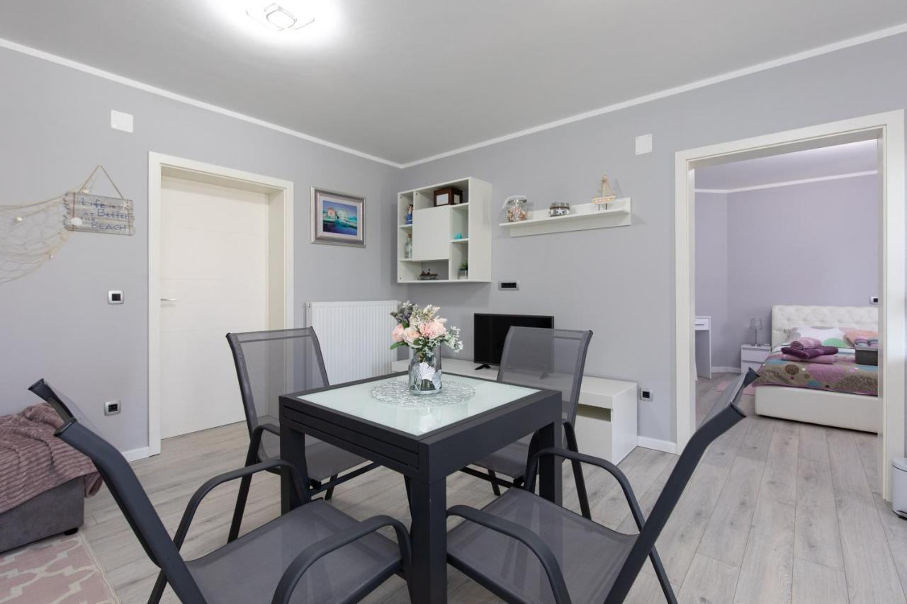Apartment Odore Di Mare With Beautiful Garden Krk Town Esterno foto