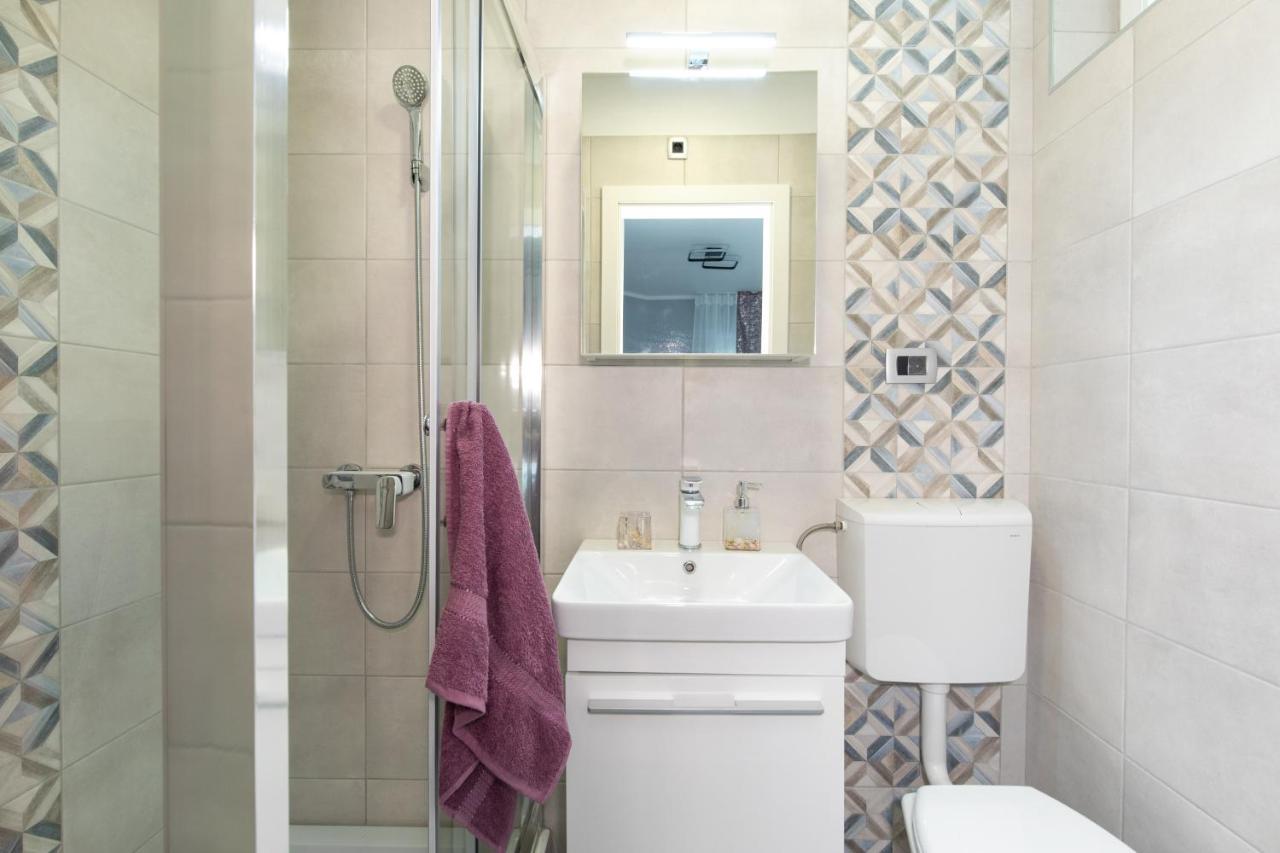 Apartment Odore Di Mare With Beautiful Garden Krk Town Esterno foto