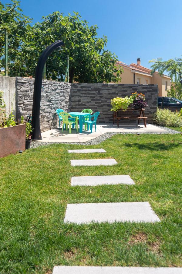 Apartment Odore Di Mare With Beautiful Garden Krk Town Esterno foto